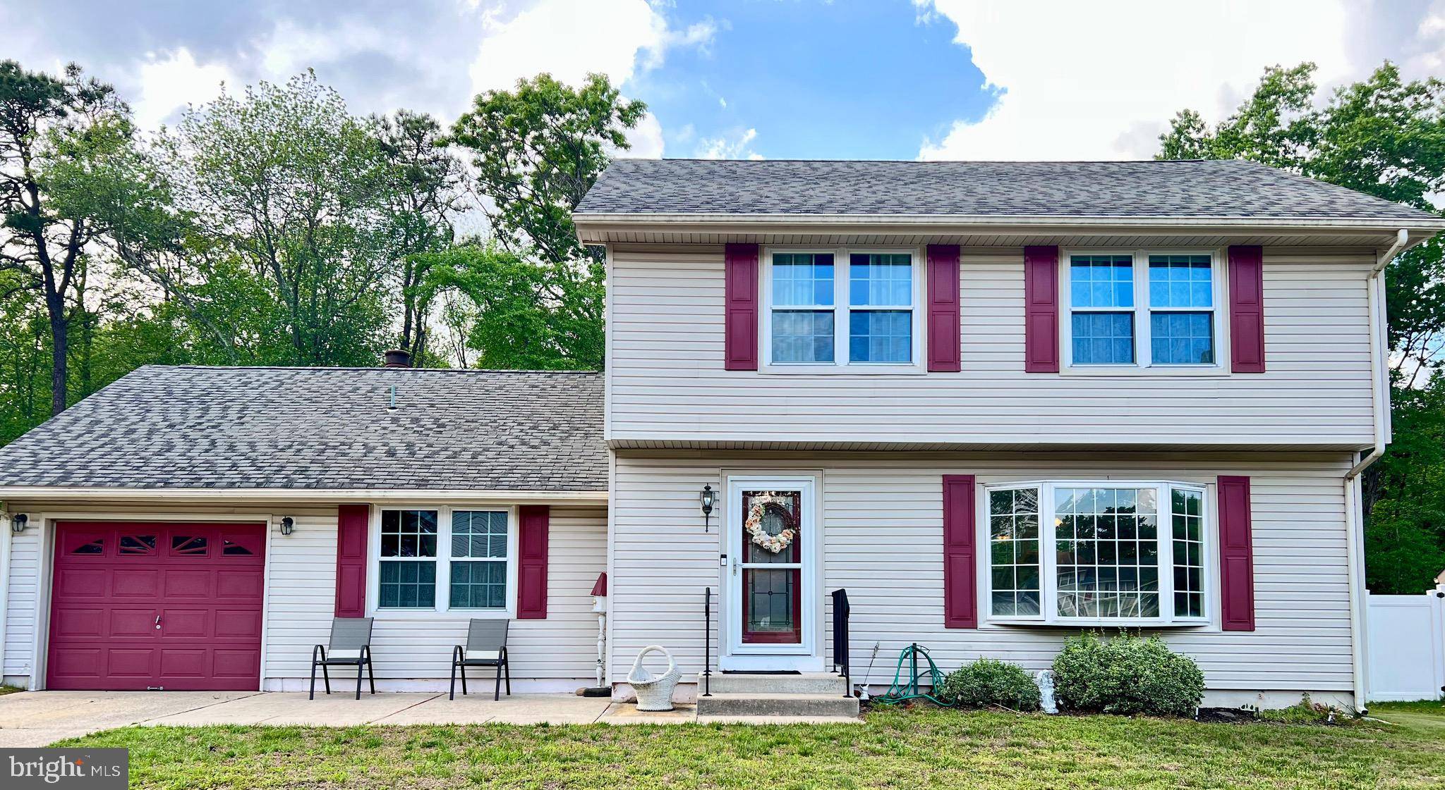 613 GREENBRIAR DR, Williamstown, NJ 08094