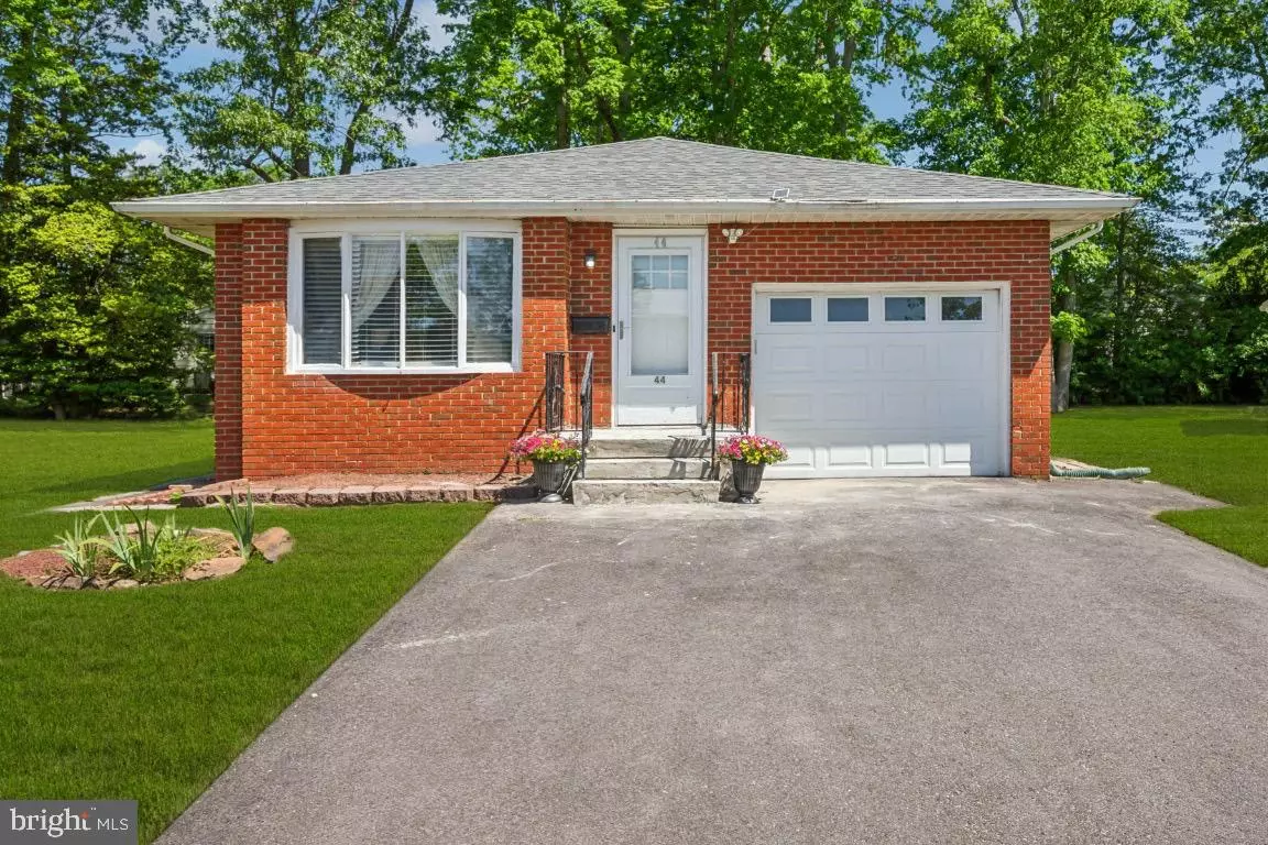 Toms River, NJ 08755,44 GARDENIA WAY