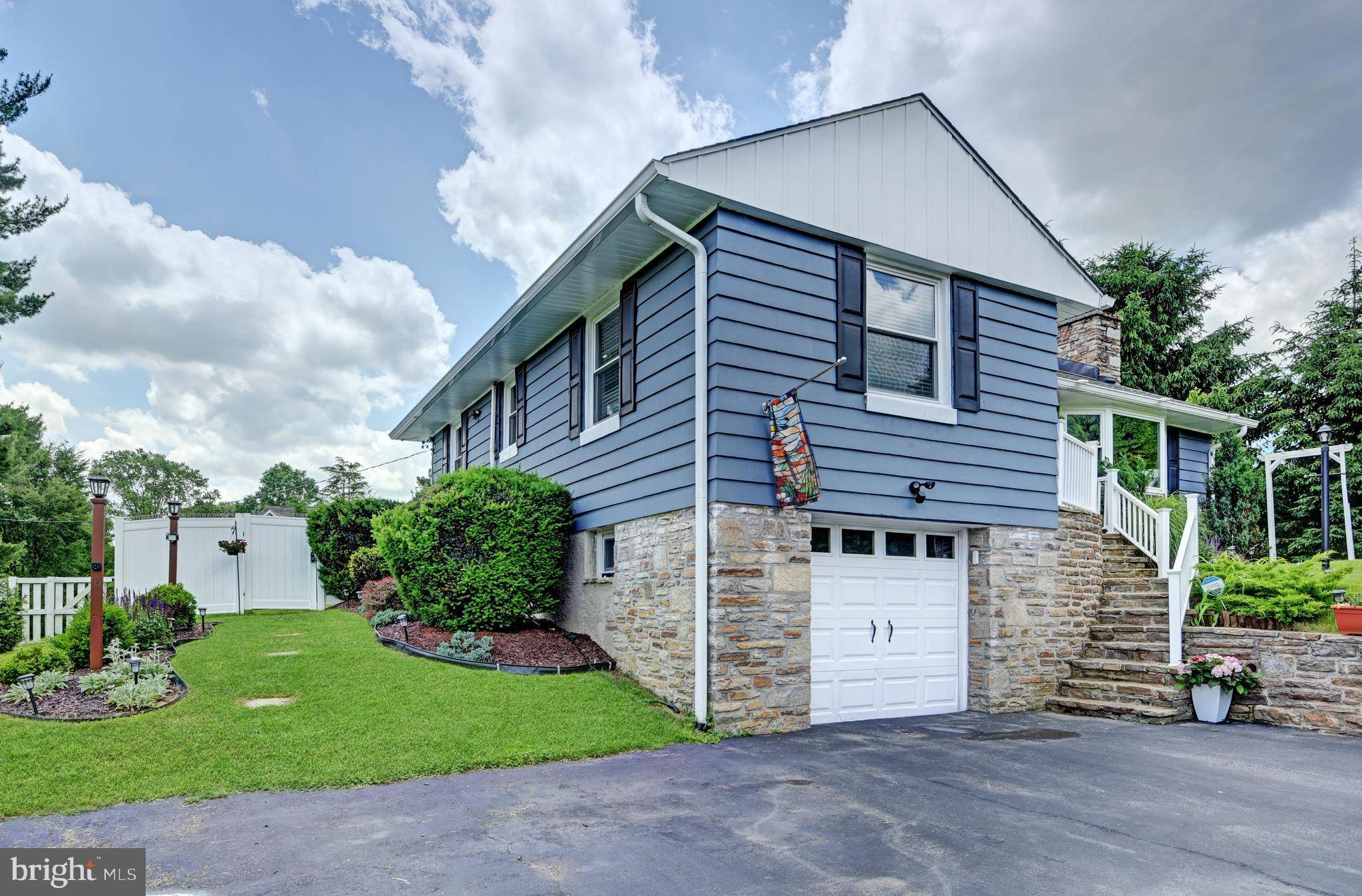 Ellicott City, MD 21043,8113 VALLEY LN