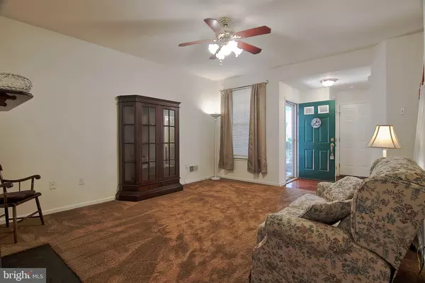 Morgantown, PA 19543,104 COUNTRY LN
