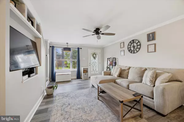 Clifton Heights, PA 19018,544 CHESTER AVE