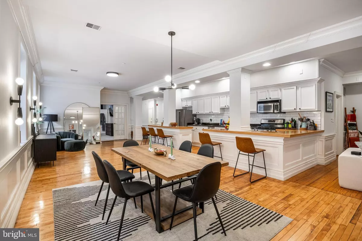 Philadelphia, PA 19106,237-41 N BREAD ST #2