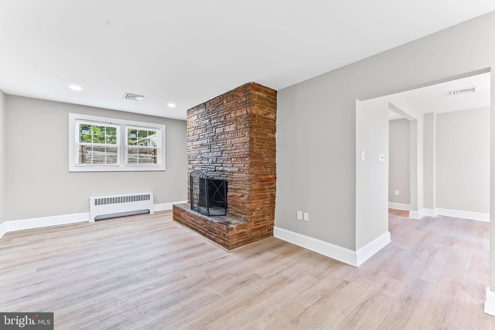 Kennett Square, PA 19348,905 S WALNUT ST