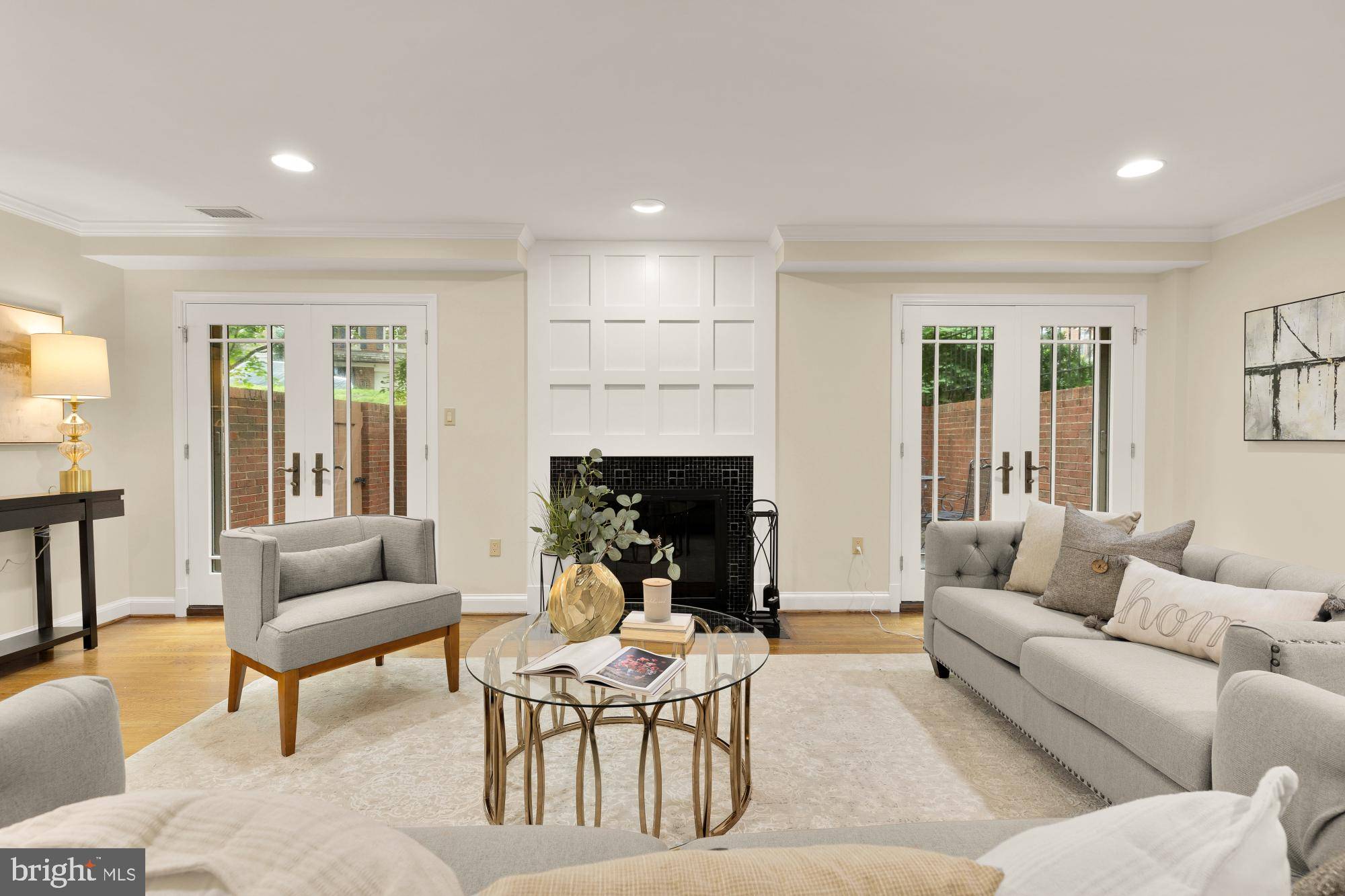Arlington, VA 22202,1802 24TH ST S