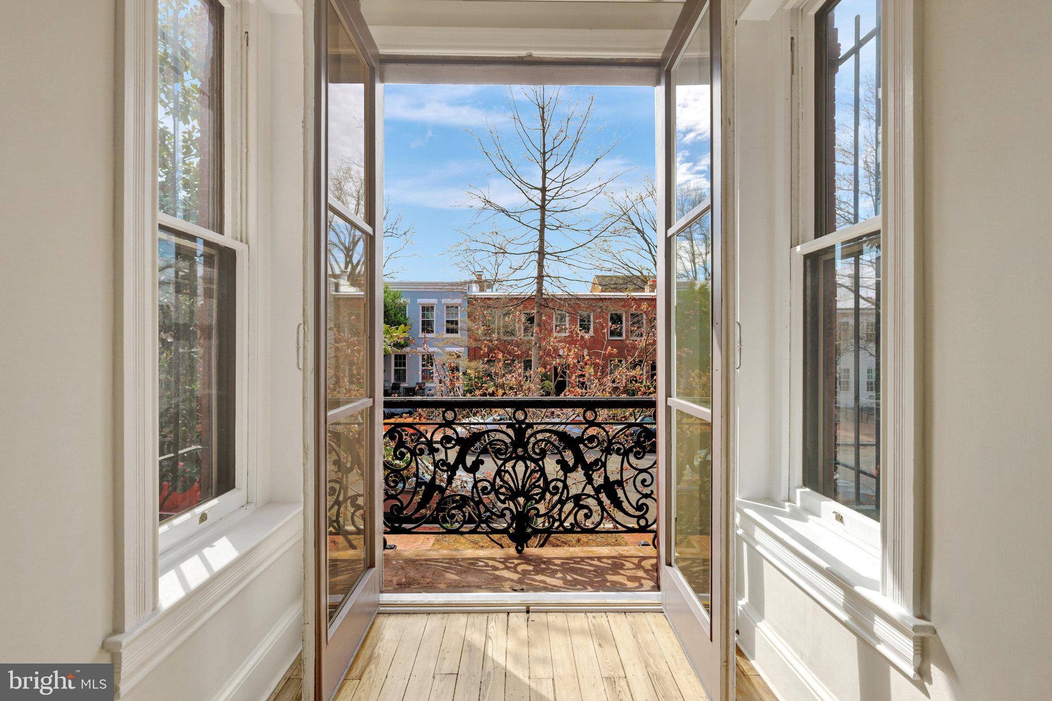 Washington, DC 20003,812 E ST SE