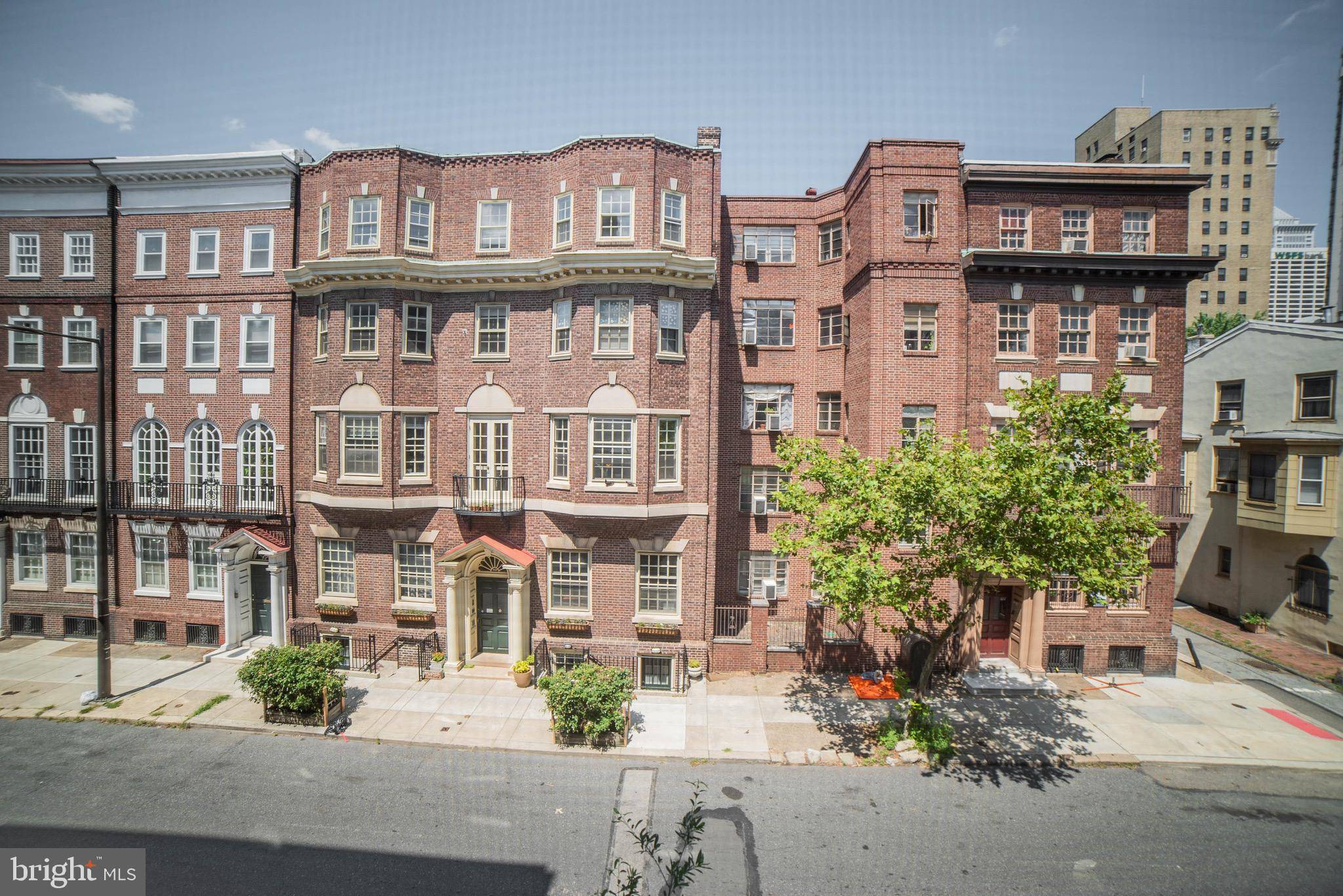 Philadelphia, PA 19103,2126 LOCUST ST #2F