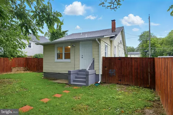 Capitol Heights, MD 20743,1208 LARCHMONT AVE