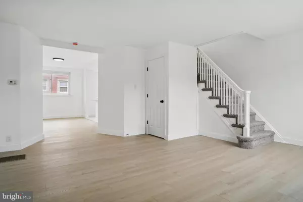 Philadelphia, PA 19111,1344 HELLERMAN ST