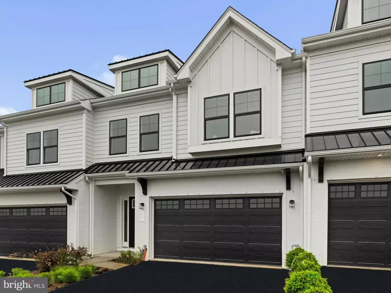 135 RIVER TRAIL CIRCLE, King Of Prussia, PA 19406