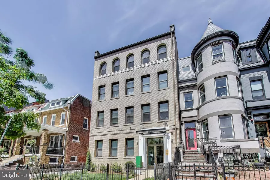 1461 GIRARD ST NW #400, Washington, DC 20009