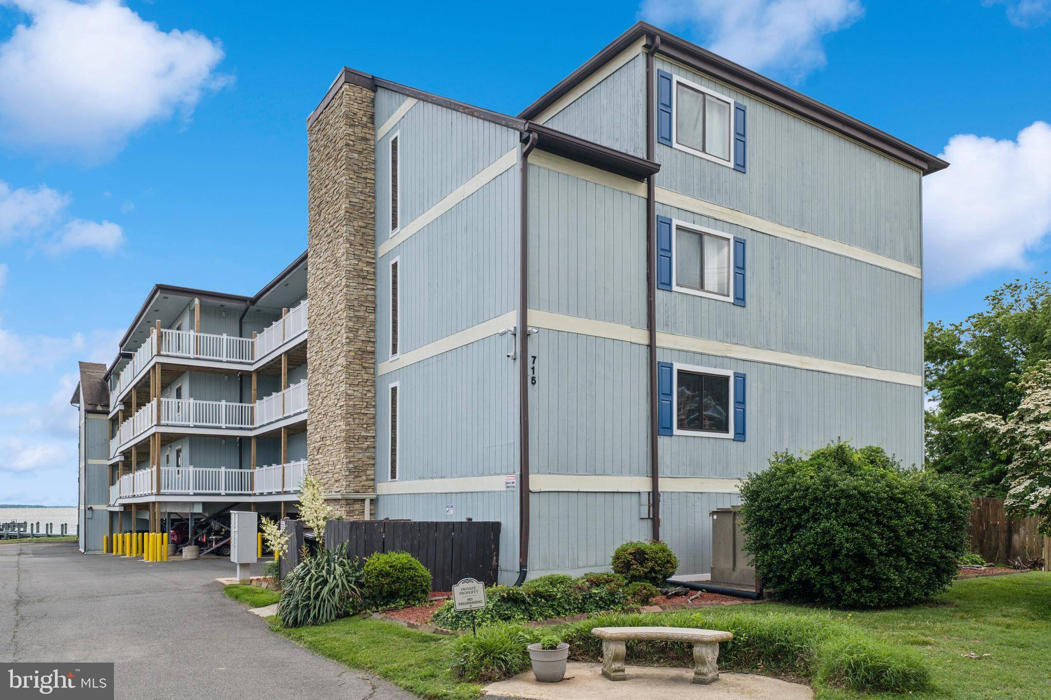 Colonial Beach, VA 22443,715 WASHINGTON AVE