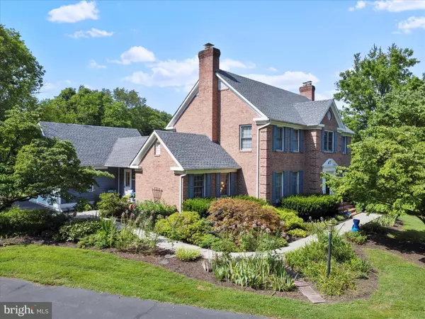 Shepherdstown, WV 25443,211 HERITAGE DR