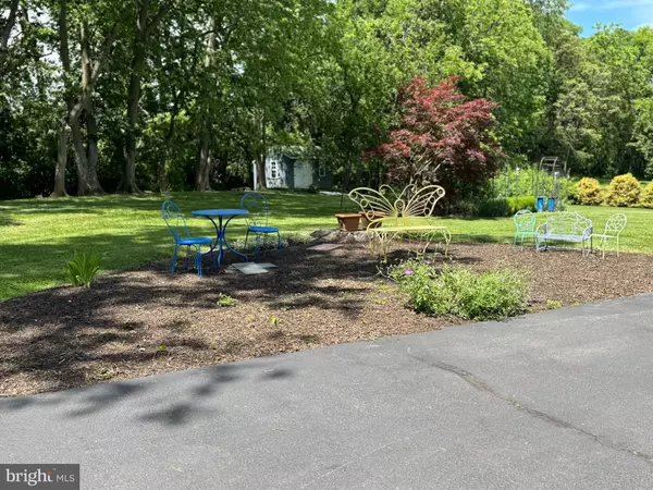 Shepherdstown, WV 25443,211 HERITAGE DR