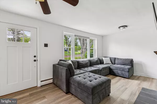 Norristown, PA 19403,43 CIRCLE DR
