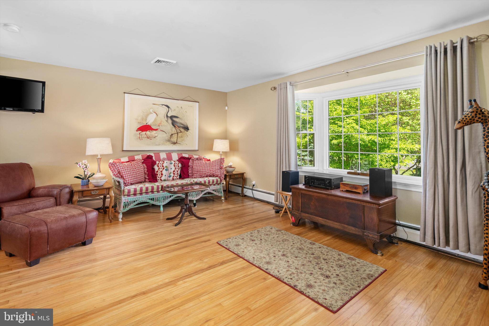 Doylestown, PA 18901,10 HICKORY DR