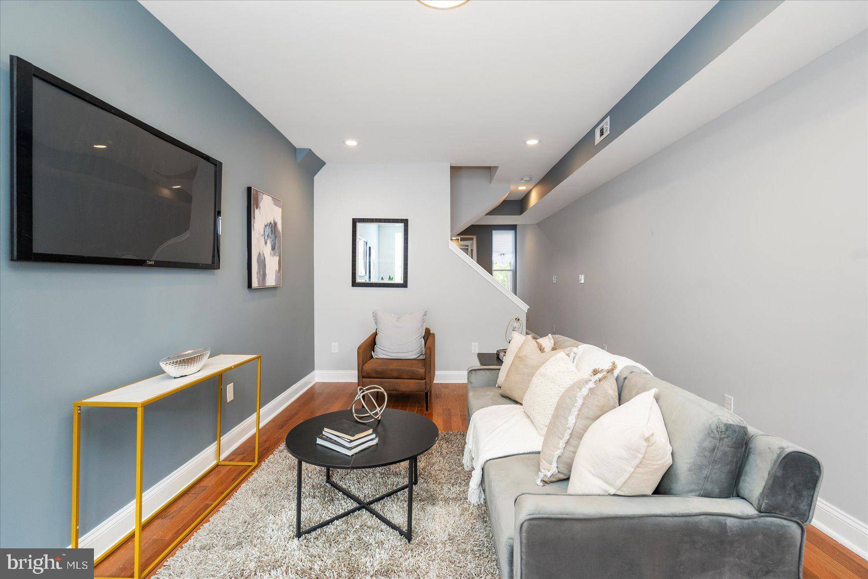 Baltimore, MD 21218,2328 BARCLAY ST