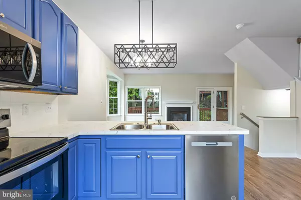 Newark, DE 19711,212 S THOMAS LN