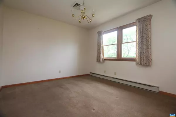 Crozet, VA 22932,5649 PARK RD