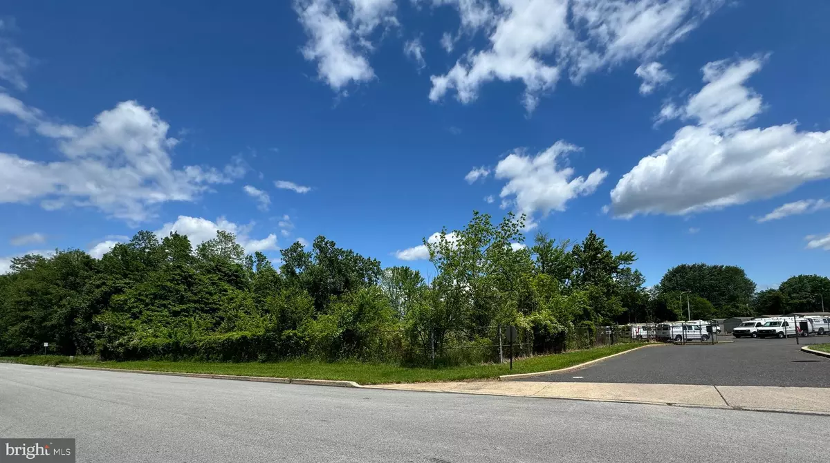 Feasterville Trevose, PA 19053,235 ANDREWS RD