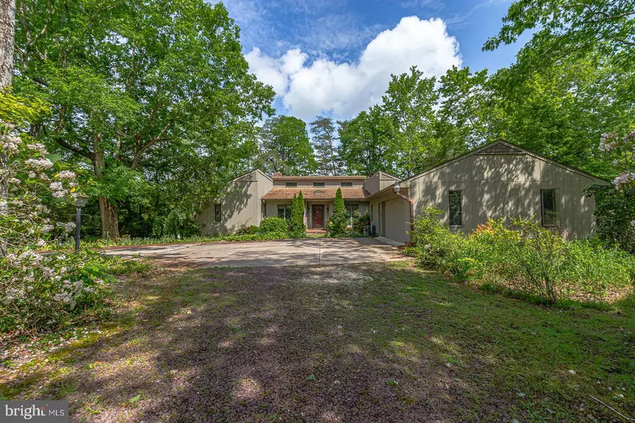 109 KINGFISHER CIRCLE, Weems, VA 22576