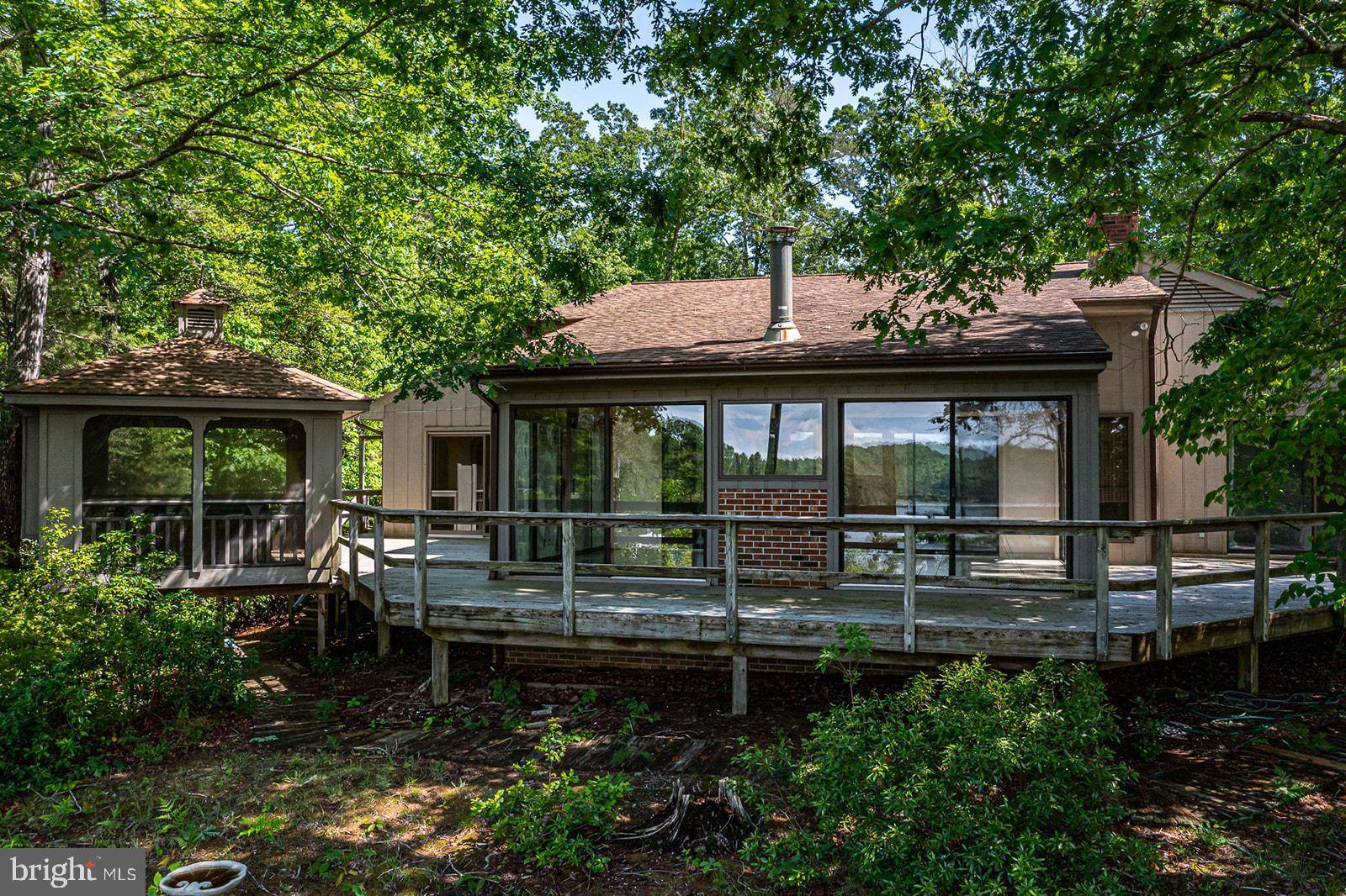 Weems, VA 22576,109 KINGFISHER CIRCLE