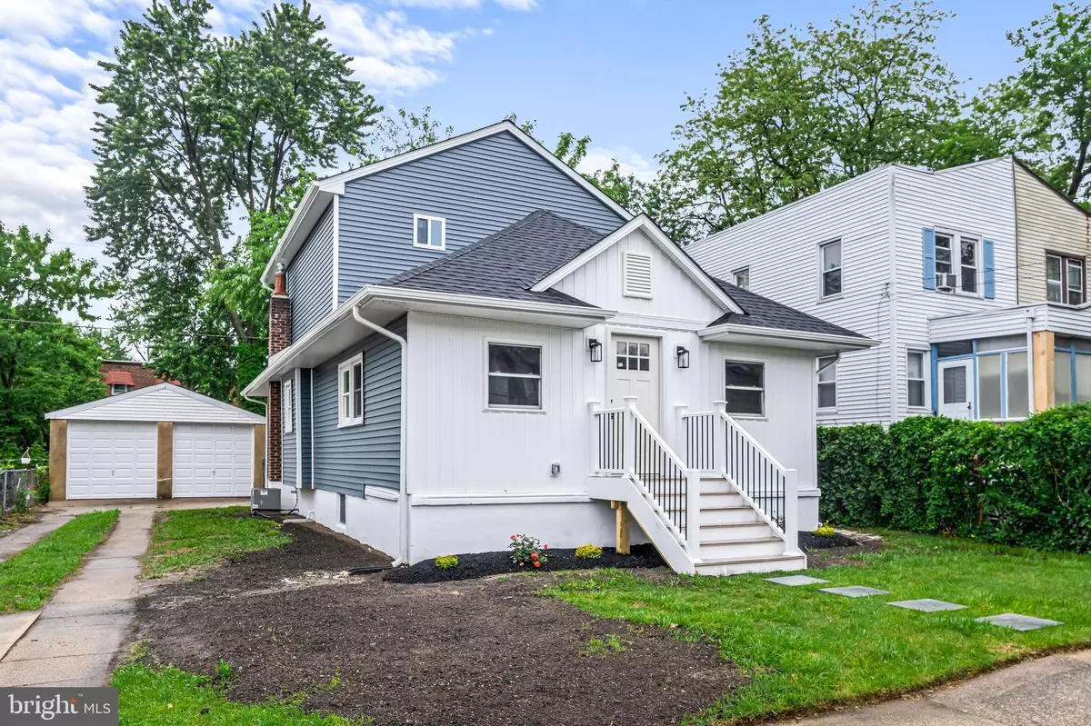Oaklyn, NJ 08107,313 LINDEN AVE