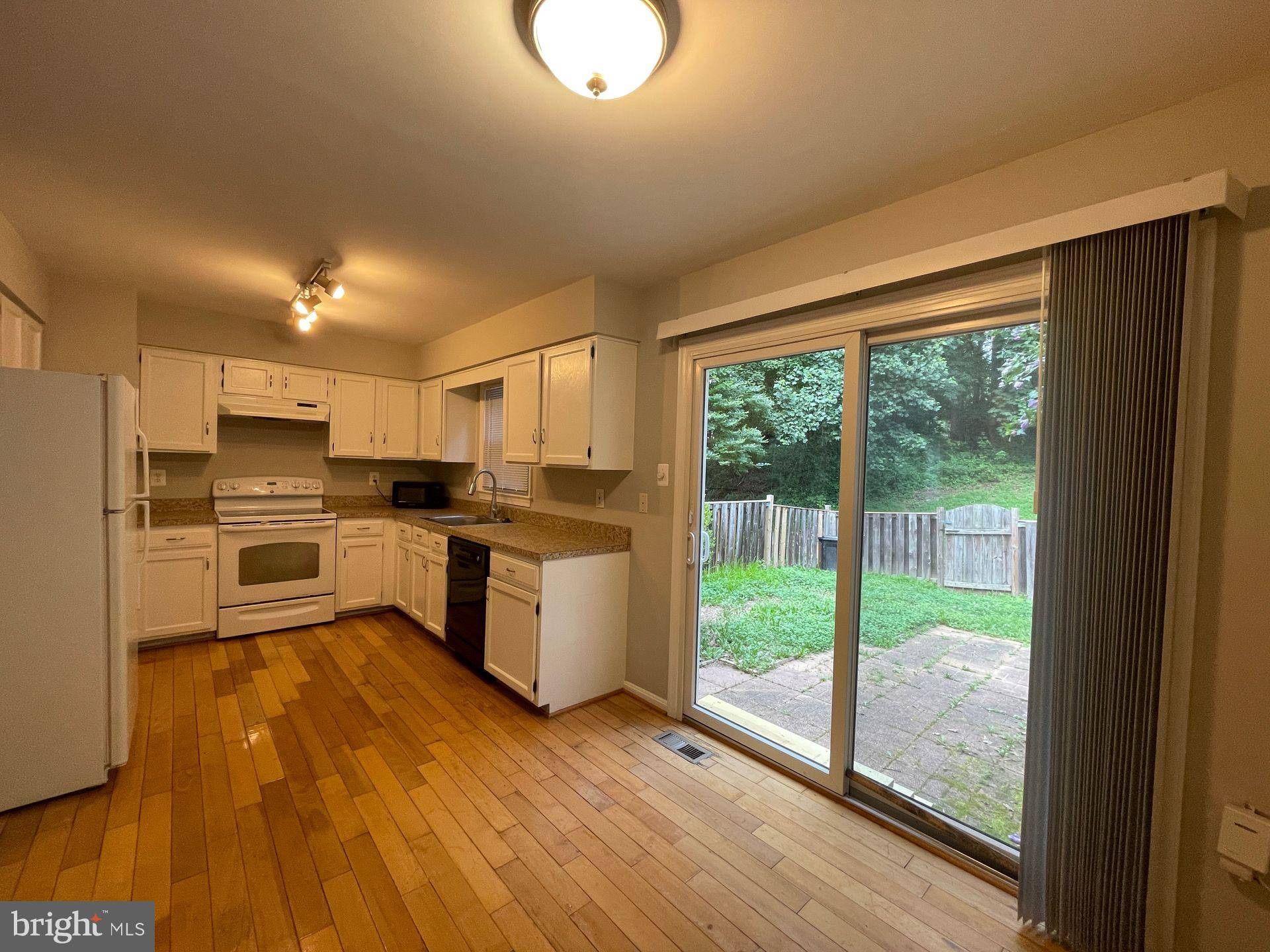 Fairfax, VA 22030,11951 ARTERY DR