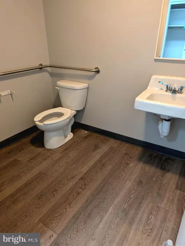 Pennsville, NJ 08070,5 CARROLL AVE #21