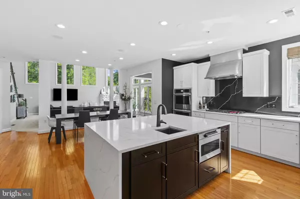 Sandy Spring, MD 20860,17621 AUBURN VILLAGE DR