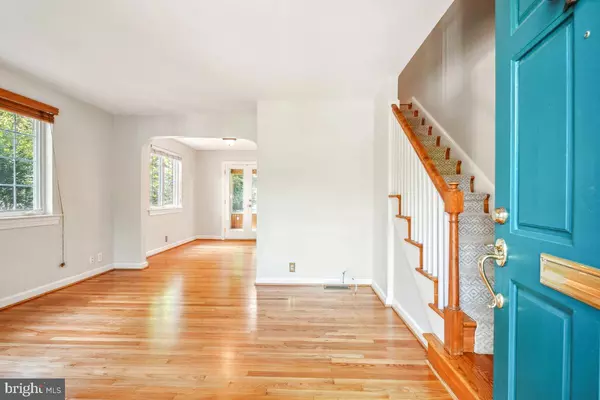 Alexandria, VA 22301,412 E MASON AVE