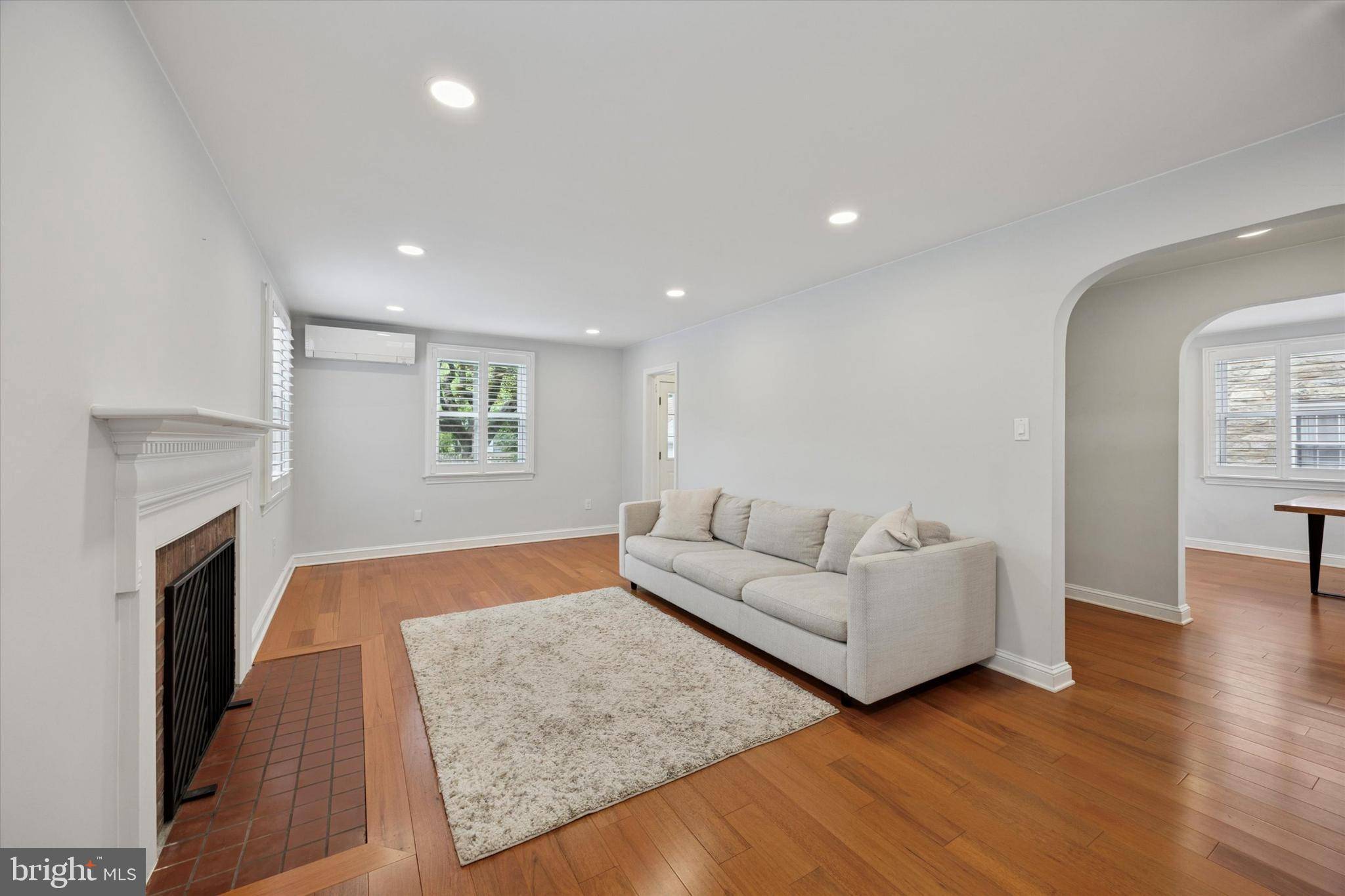 Upper Darby, PA 19082,626 LUKENS AVE