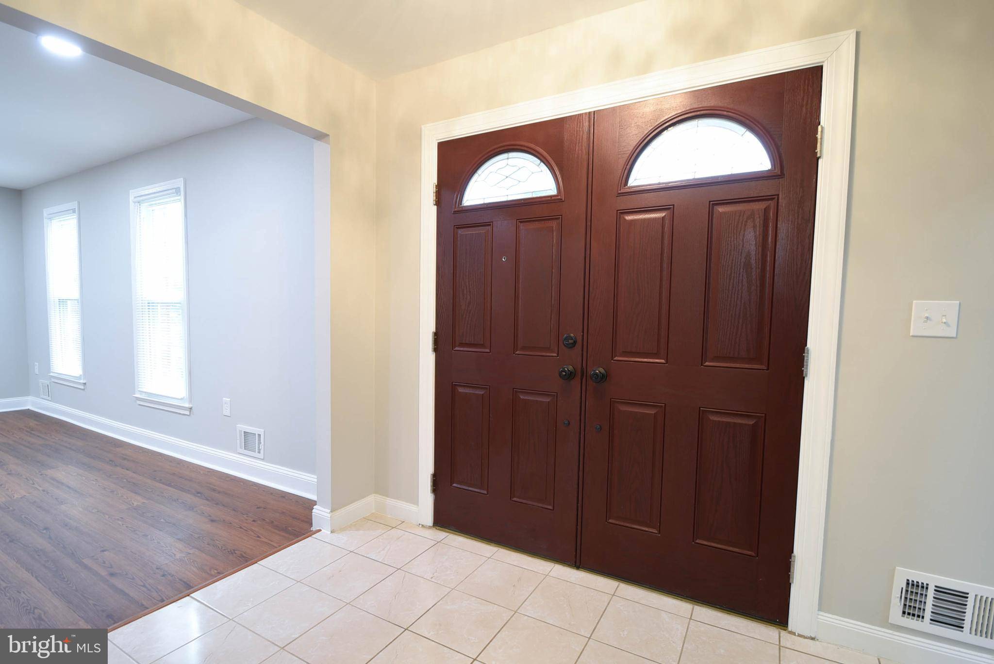 Lanham, MD 20706,8514 MAGNOLIA DR