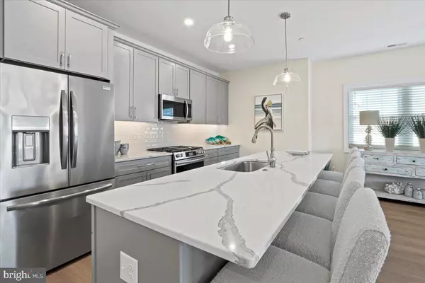 Wildwood, NJ 08260,154 LINCOLN #104