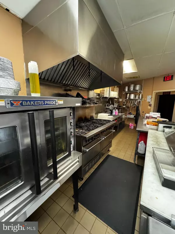 Morton, PA 19070,29 S MORTON AVE #1ST FL