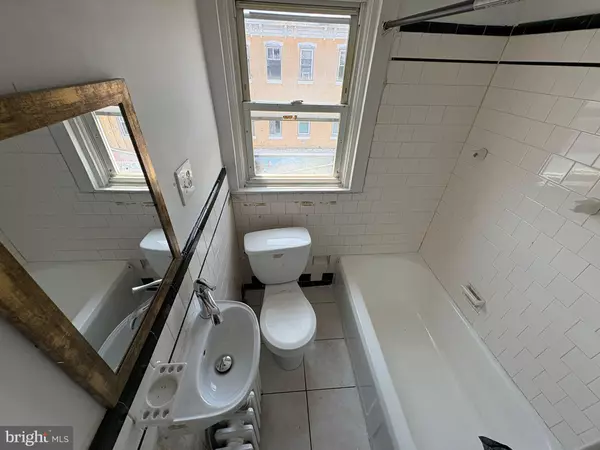 Philadelphia, PA 19133,2901 N 5TH ST #3RD FLOOR.