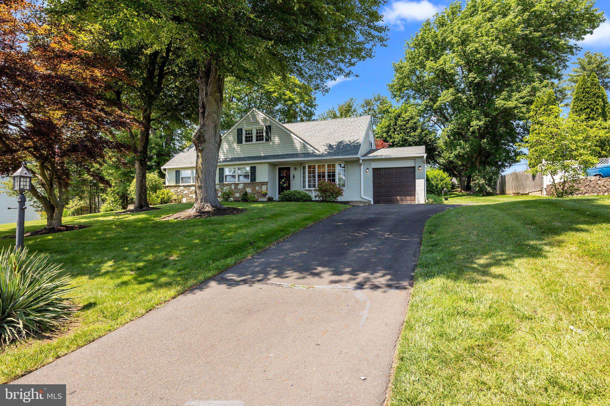 Richboro, PA 18954,17 SUNSET DR
