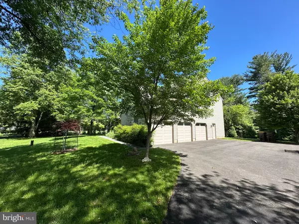 Blue Bell, PA 19422,479 SCHOOL RD