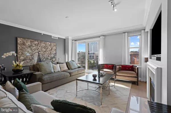 801 KEY HWY #T-17, Baltimore, MD 21230