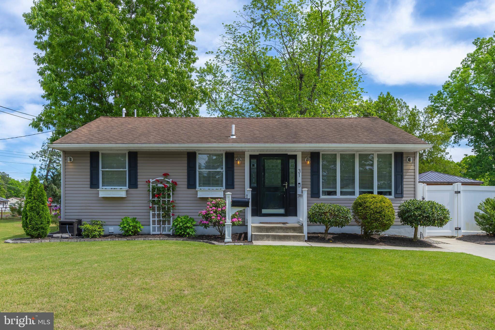 31 HILL DR,  Pine Hill,  NJ 08021