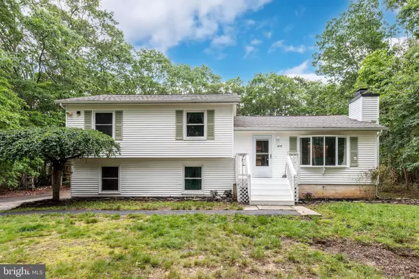 Absecon, NJ 08205,815 BERRYWOOD LN