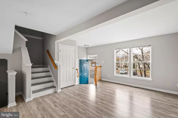 Manassas, VA 20110,10305 BUTTERNUT CIR