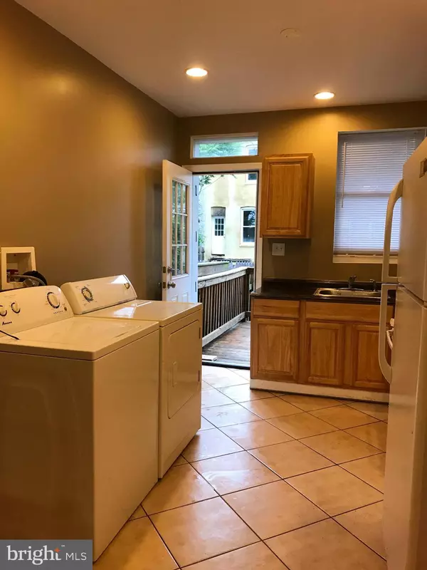 Baltimore, MD 21218,430 WHITRIDGE AVE