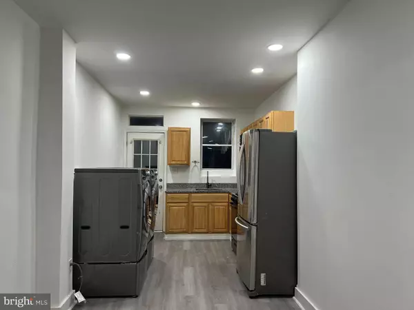 Baltimore, MD 21218,430 WHITRIDGE AVE