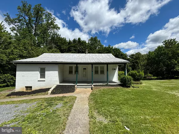 808 CHESTNUT HILL RD, Harpers Ferry, WV 25425