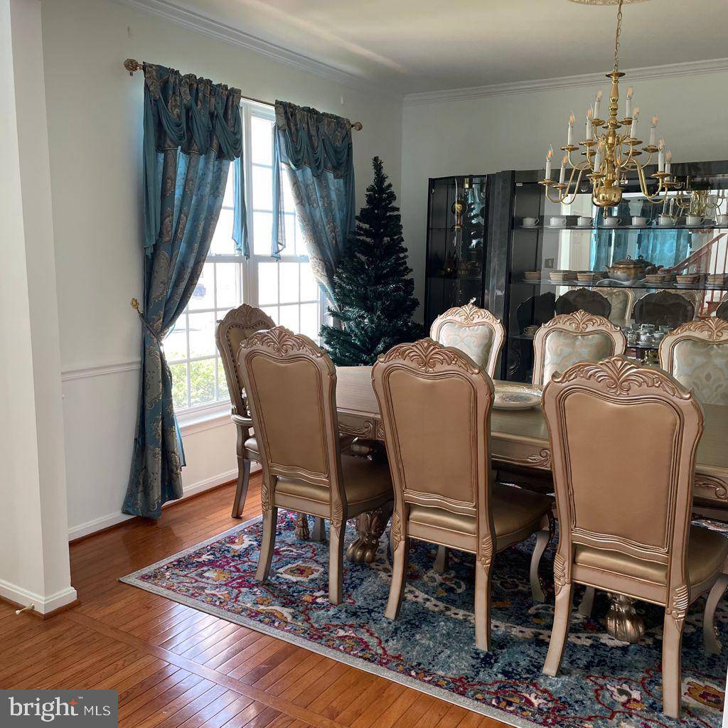 Chantilly, VA 20152,25872 FLINTONBRIDGE DR