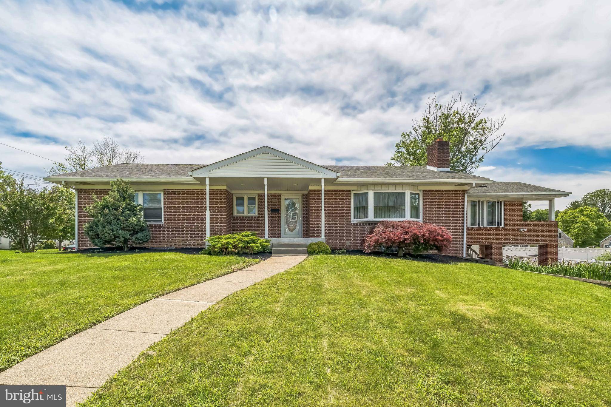 1143 VILLANOVA AVE, Swarthmore, PA 19081