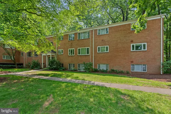 Bethesda, MD 20814,10501 MONTROSE AVE #M-101
