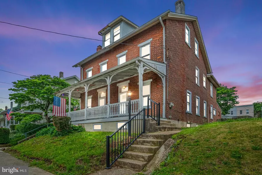 358 NUTT RD, Phoenixville, PA 19460