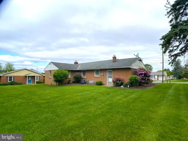 Willow Street, PA 17584,12 REES DR