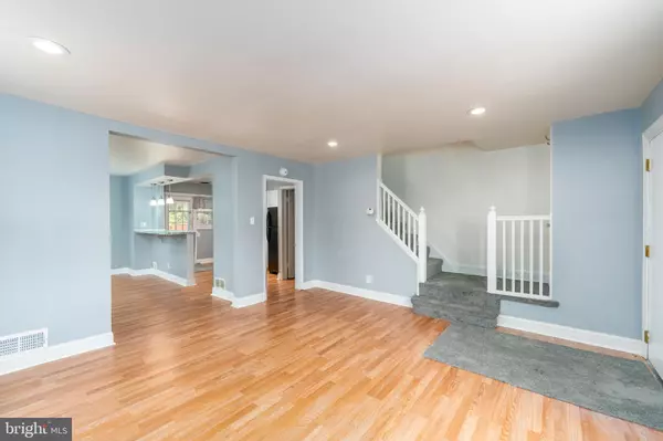 Baltimore, MD 21229,4516 PEN LUCY RD
